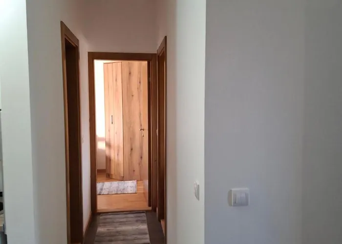 Dunja زلاتيبور